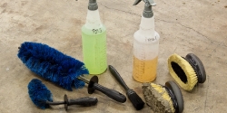 Wheel Cleaning Supplies Thumbnail