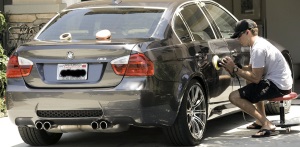 Polishing with a Porter Cable: Hand positioning