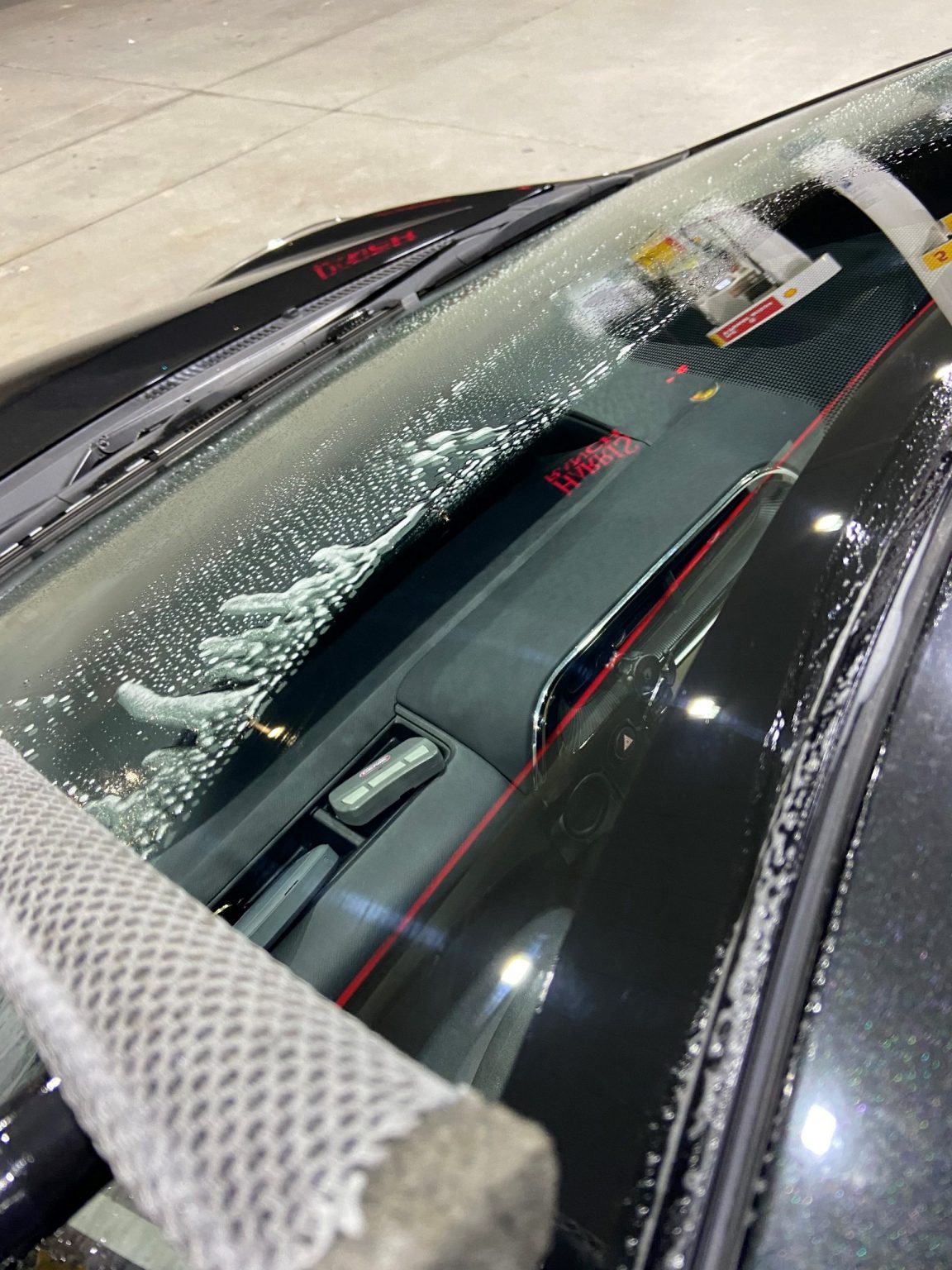 How to Properly Use the Gas Station Squeegee Ask a Pro Blog