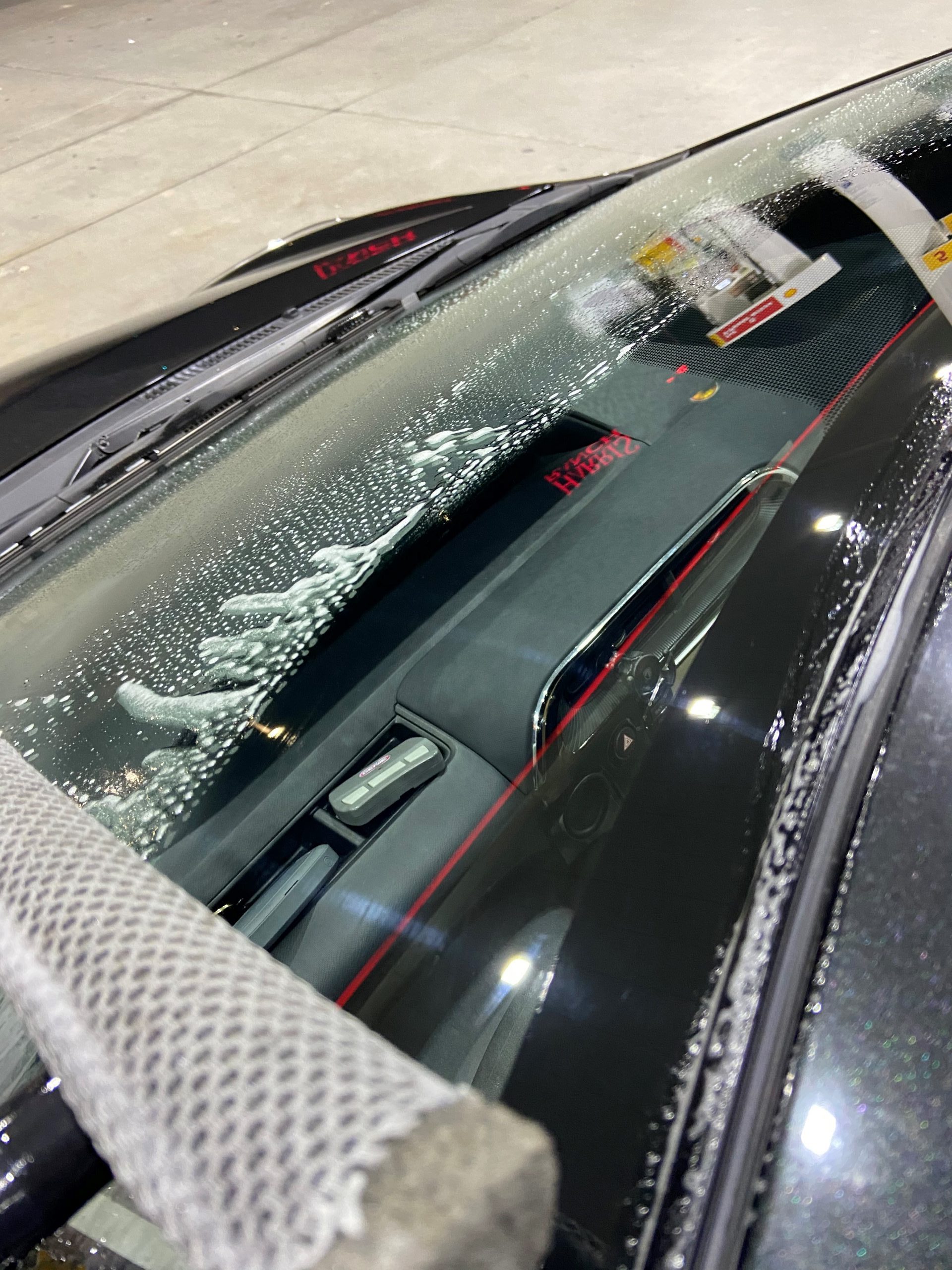 How to Properly Use the Gas Station Squeegee Ask a Pro Blog