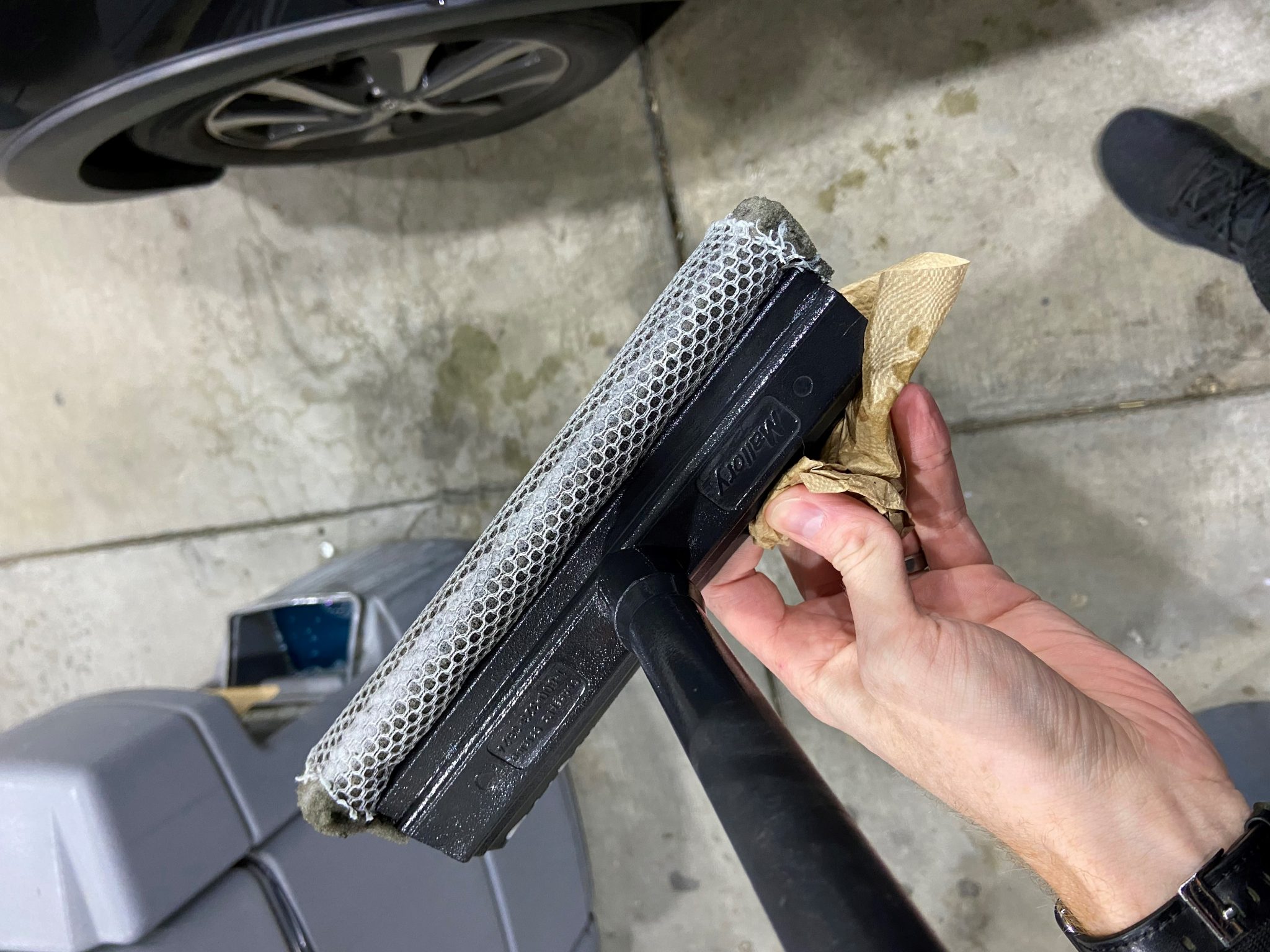 How to Properly Use the Gas Station Squeegee Ask a Pro Blog