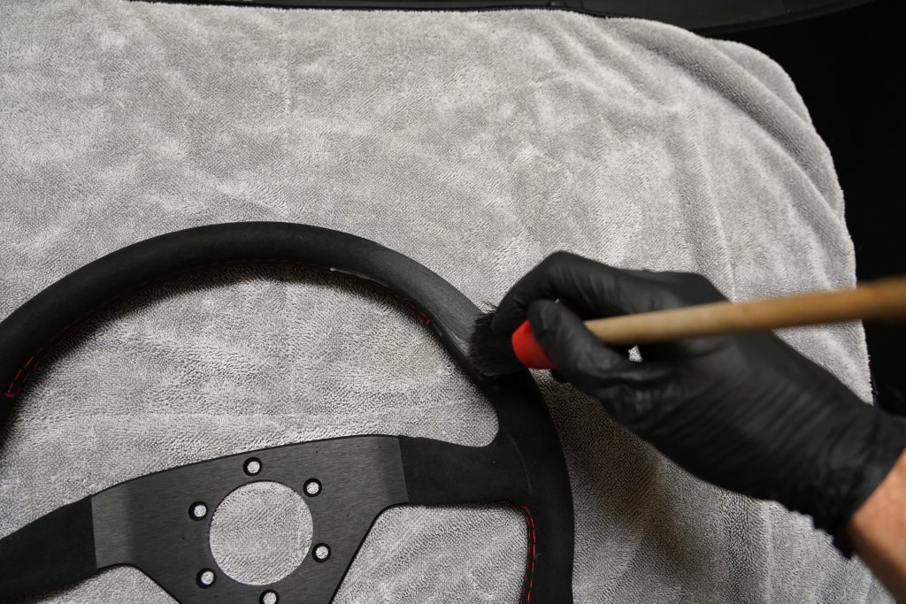How to clean and protect Alcantara?