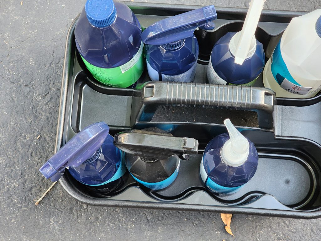 Rubbermaid Carry Caddy