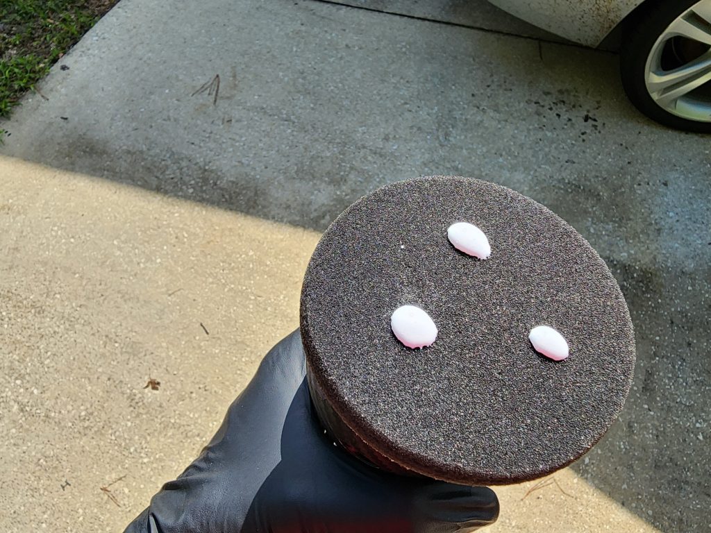 Collinite 390 Auto Polish on black pad