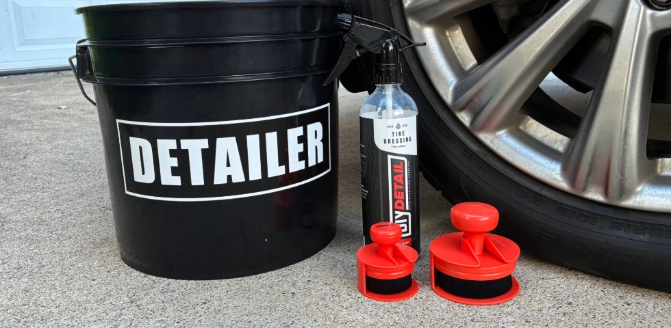 DIY Detail Tire Dressing and CarPro Darkside Tire Applicator Brushes