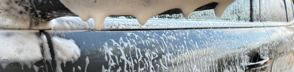 Bilt Hamber Auto Wash Dripping Foam from Side Mirror