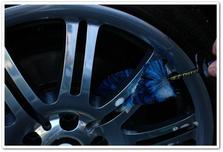 Using Mini E-Z Detail Brush on some BMW M3 wheel spokes
