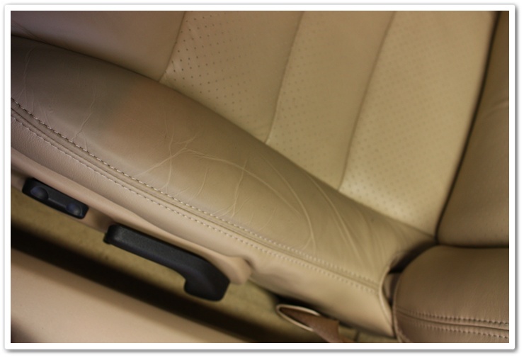 Tarnished leather on a newly delivered 2008 Chevy Corvette