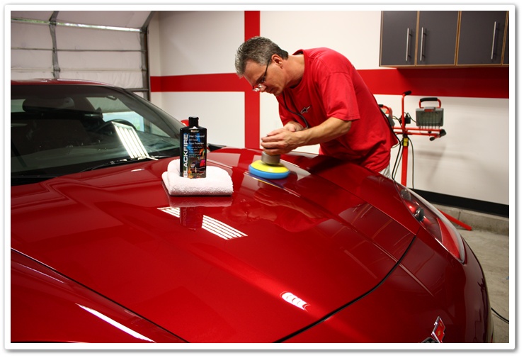 Applying Blackfire Wet Diamond with a PC 7424XP buffer and a blue finessing pad on a 2008 Chevy Corvette