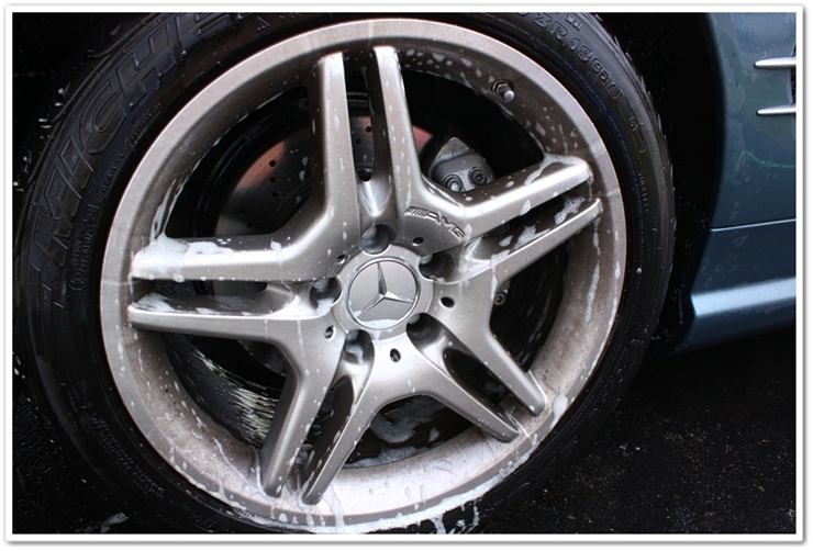 P21S Gel Wheel Cleaner and Total Auto Wash working on Mercedes AMG wheels