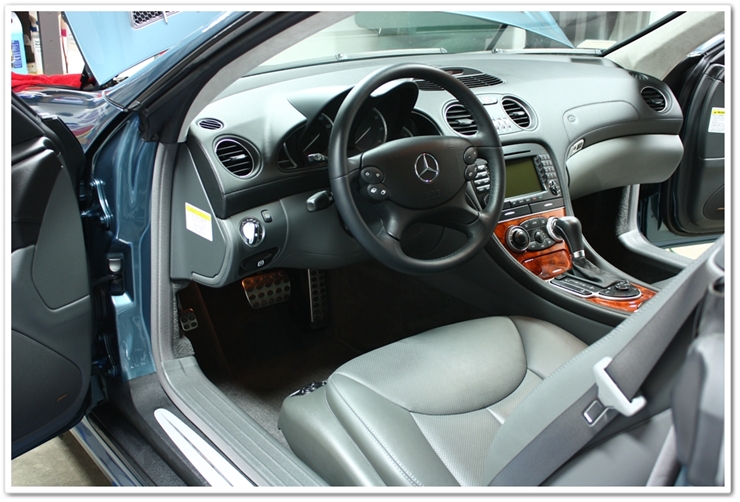Interior detail shot of Mercedes SL500
