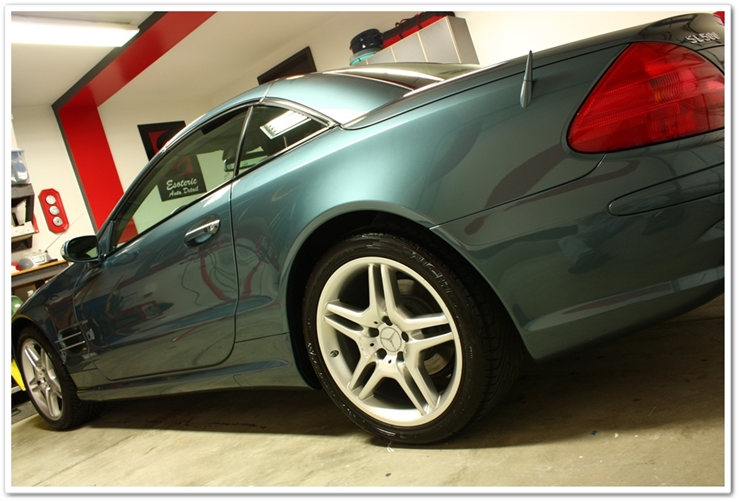 2006 Mercedes SL500 detailed by Esoteric Detail