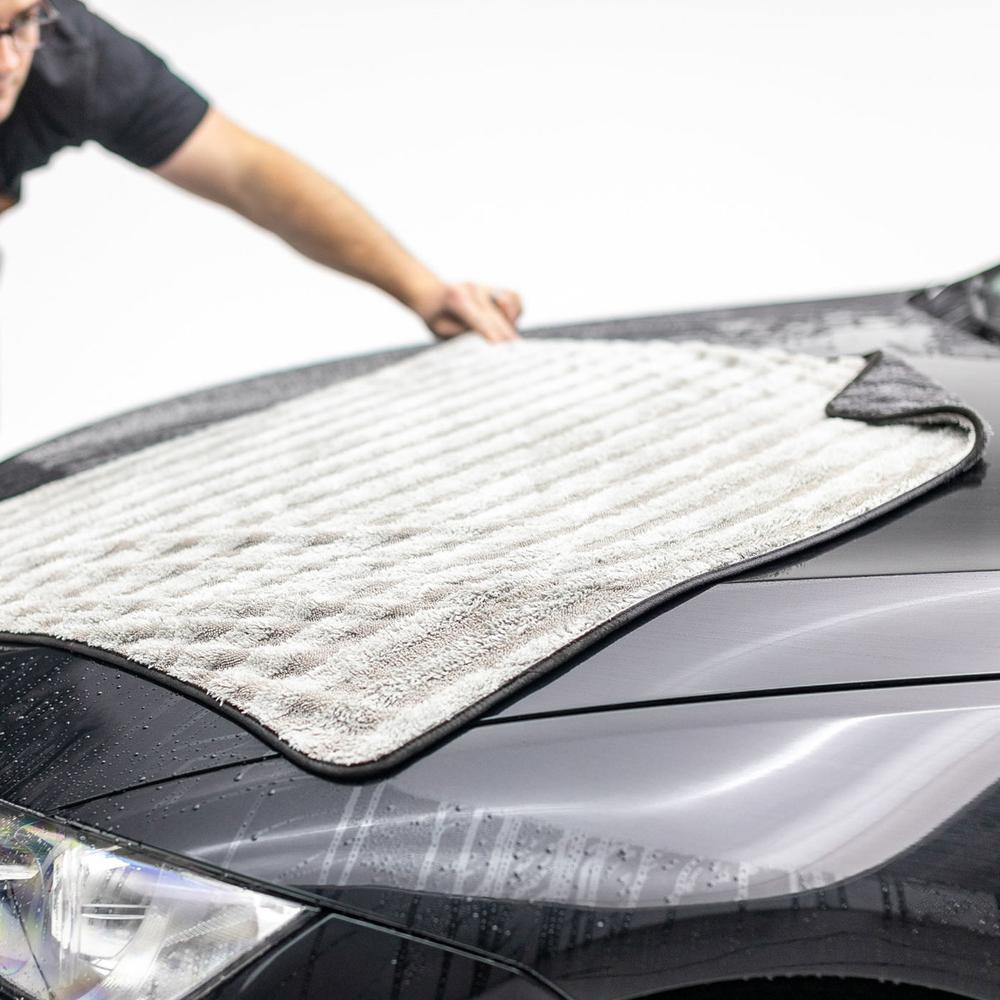 The Gauntlet Microfiber Drying Towel (2 Pack) — Slate Detail
